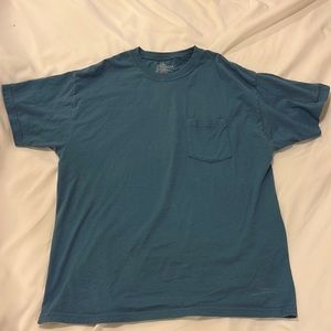 Hanes t-shirt
